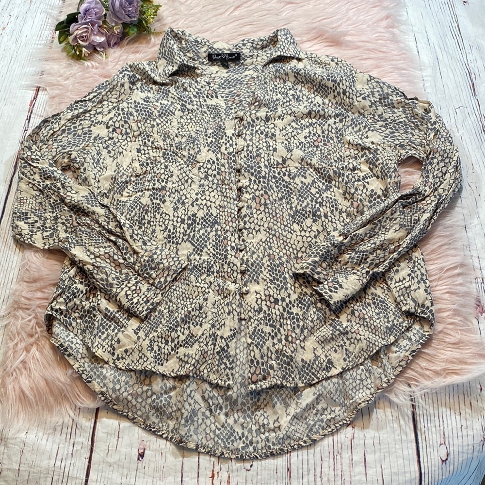 Velvet Heart Snake Print Button Front Blouse sz L